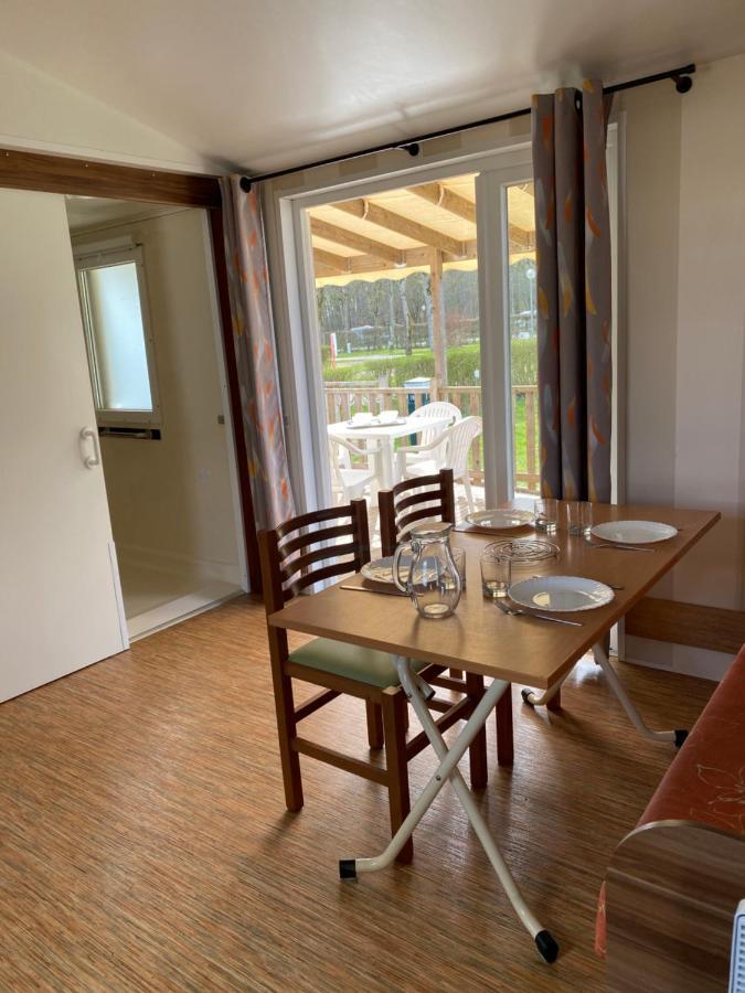 Camping De Contrexéville Exteriör bild