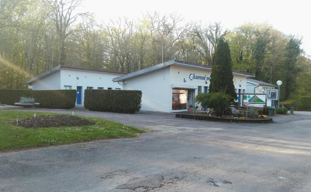 Camping De Contrexéville Exteriör bild