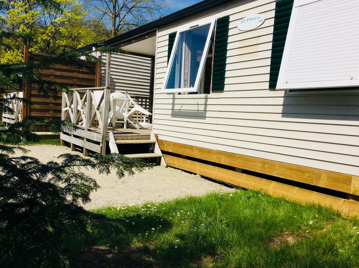 Camping De Contrexéville Exteriör bild
