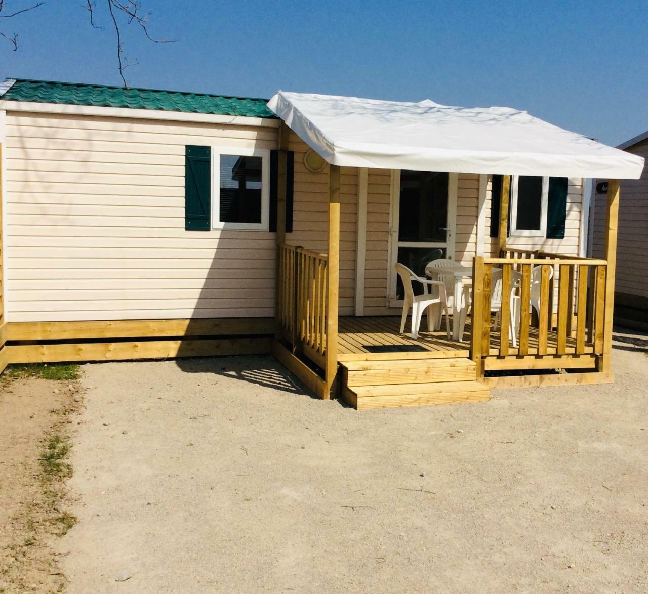 Camping De Contrexéville Exteriör bild