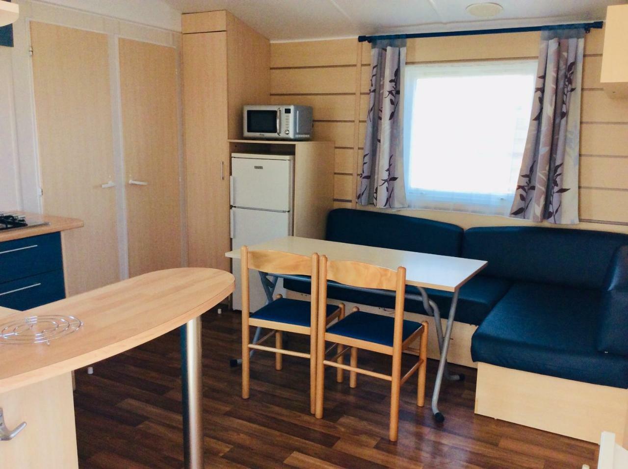 Camping De Contrexéville Exteriör bild